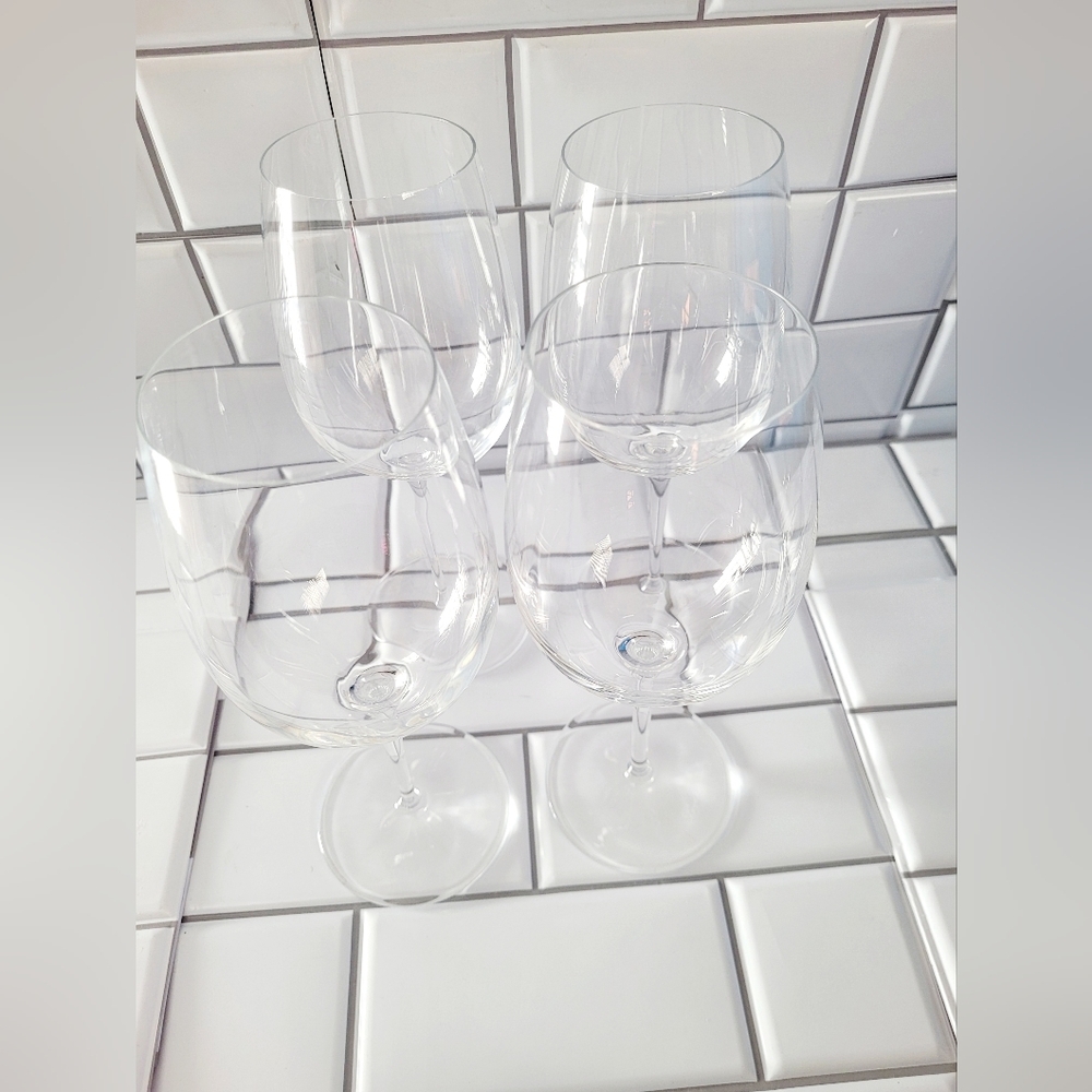 LUIGI BORMIOLI Set of 4 Wine Glasses 18OZ 